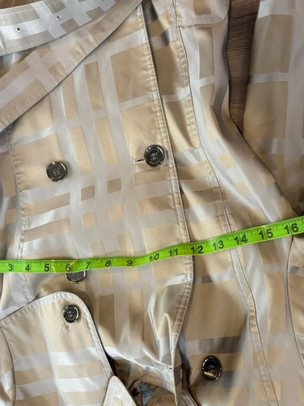 Burberry Tan Satin Long Trench Coat - Picture 4 of 12